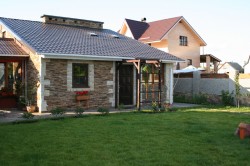 Casele ecologice si naturale, usor de facut si de intretinut. Scad facturile cu 75%!