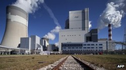 Gazele de sist si retehnologizarea centralelor pe carbune vor ajuta Polonia sa-si reduca emisiile de CO2, spune ministrul mediului polonez