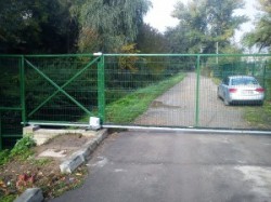 Ecologistii clujeni vor trece la nesupunere civica in cazul zonei verzi ingradite, fosta zona de promenada