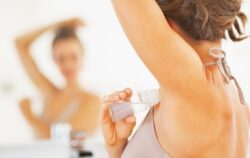 Fa-ti propriul deodorant natural cu doar 3 ingrediente