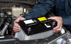 Vechile baterii auto ar putea fi transformate in panouri solare low-cost