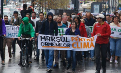 Clujenii au iesit in strada pentru schimbarile climatice
