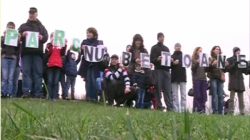 Protest de amploare in parcul IOR din Capitala fata de primarul Robert Negoita