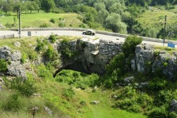 "Podul lui Dumnezeu" sau miracolul natural din judetul Mehedinti